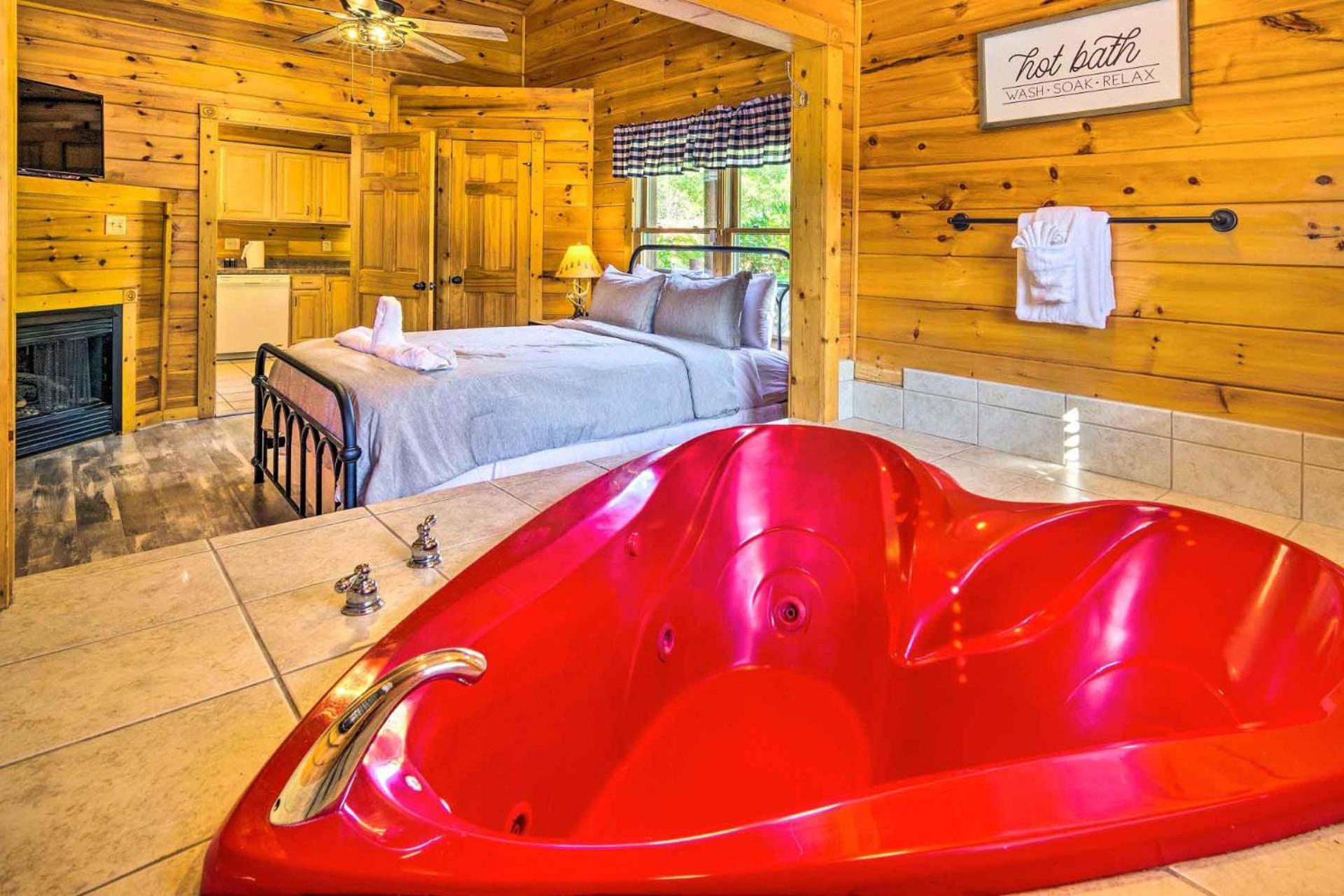 Dog Friendly, Romantic Mtn Getaway Hot Tub Pool 개틀린버그 외부 사진